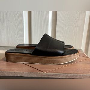 James Smith Black Platform Slide Sandals